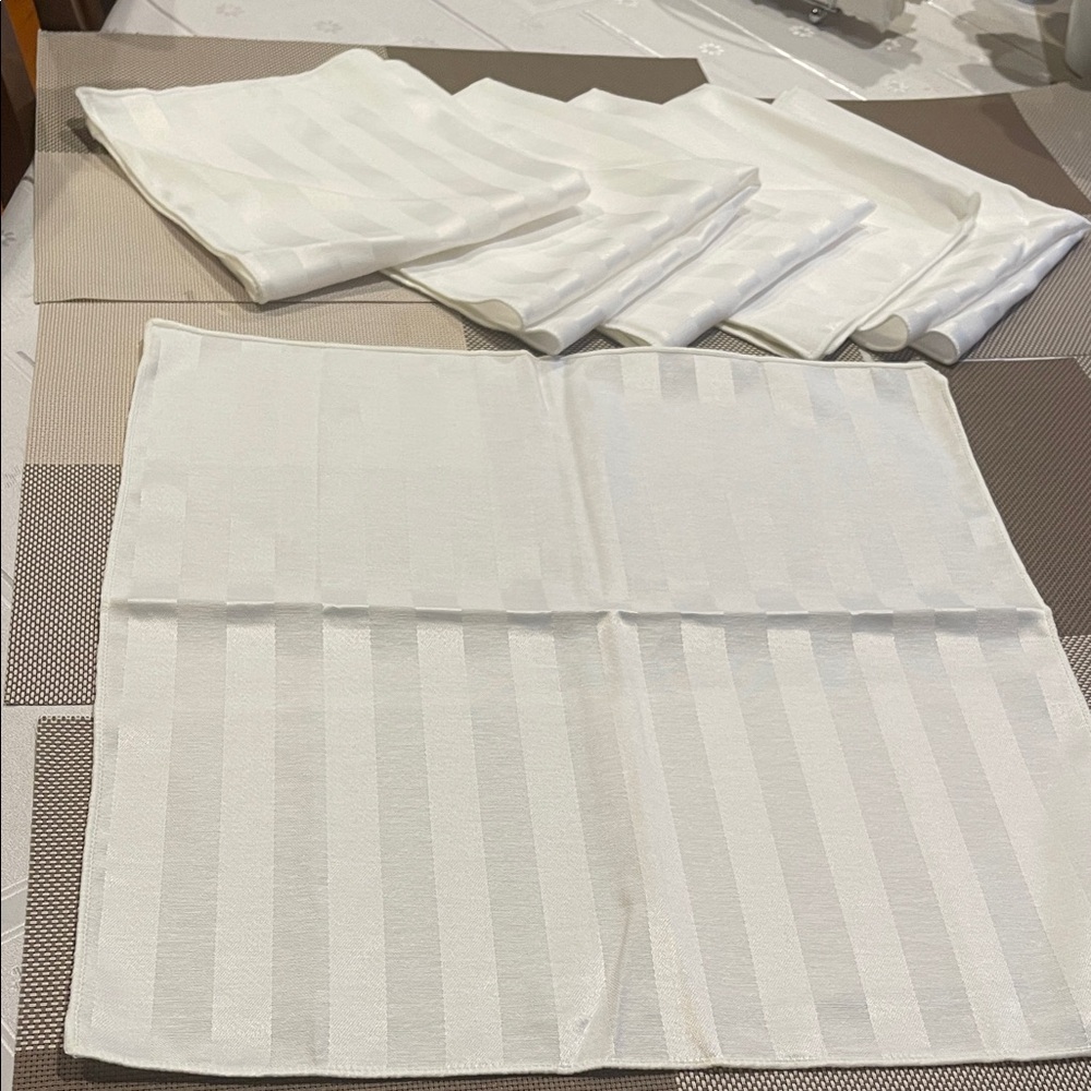 Classic White Striped Cotton Napkins - Set